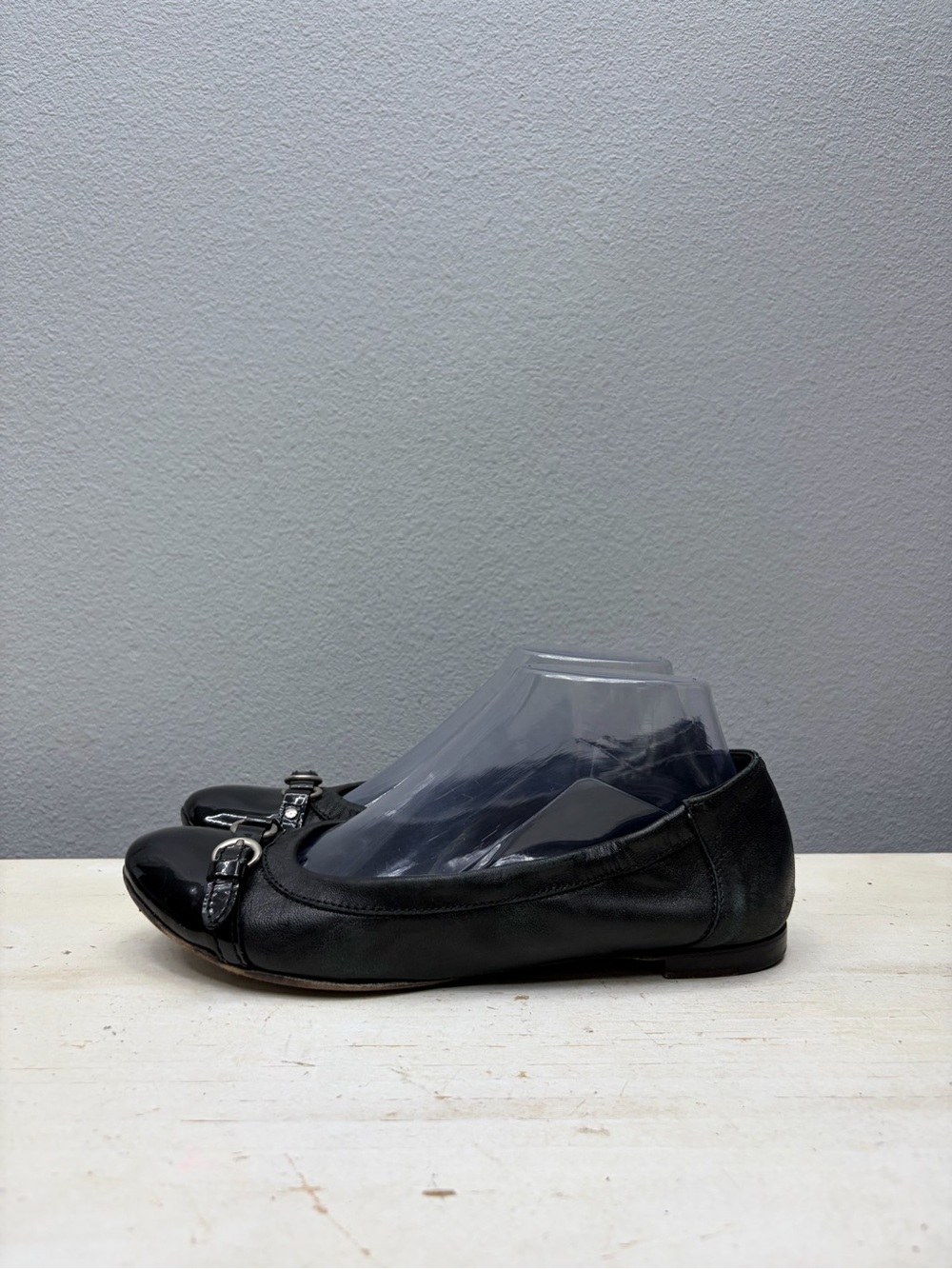 AGL Black Leather Monika Round Toe Flats Size 38